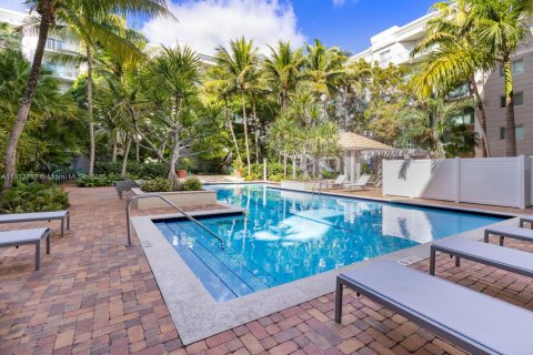 Copropriété à louer à South Miami, Floride: 2 chambres, 93.83 m2 № 1968426 - photo 24