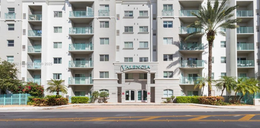 Condo à South Miami, Floride, 2 chambres  № 1968426