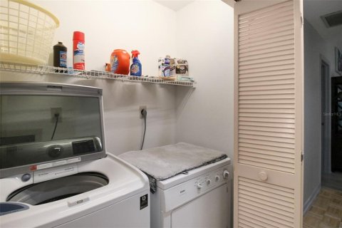 Снять в аренду кондоминиум в Сарасота, Флорида 2 спальни, 118.91м2, № 958007 - фото 29