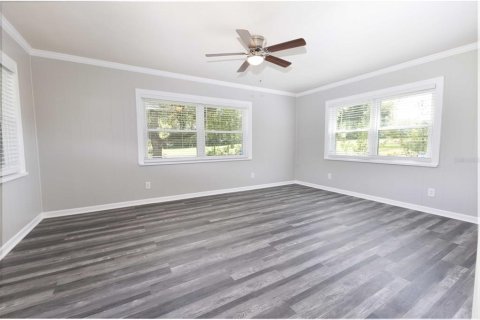 House in Summerfield, Florida 2 bedrooms, 192.21 sq.m. № 2209737 - photo 4