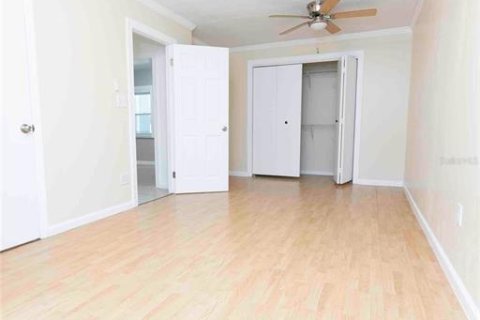 House in Summerfield, Florida 2 bedrooms, 192.21 sq.m. № 2209737 - photo 19
