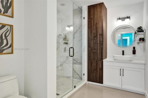 Condominio en venta en Miami, Florida, 1 dormitorio, 66.05 m2 № 2036601 - foto 21