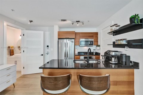 Condominio en venta en Miami, Florida, 1 dormitorio, 66.05 m2 № 2036601 - foto 8