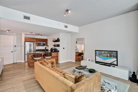 Condominio en venta en Miami, Florida, 1 dormitorio, 66.05 m2 № 2036601 - foto 14