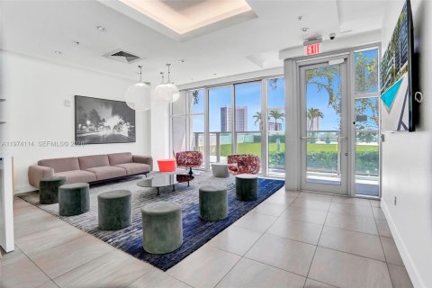 Condominio en venta en Miami, Florida, 1 dormitorio, 66.05 m2 № 2036601 - foto 29
