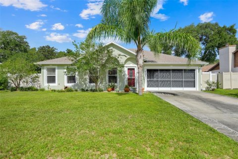 Villa ou maison à Deltona, Floride 4 chambres, 193.98 m2 № 2388819