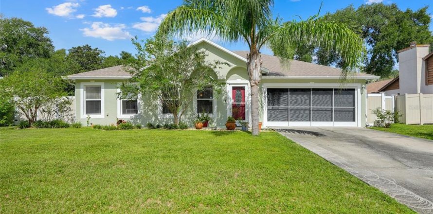 Villa ou maison à Deltona, Floride 4 chambres, 193.98 m2 № 2388819