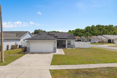 Casa en Kissimmee, Florida 4 dormitorios, 123.56 m2 № 2110704