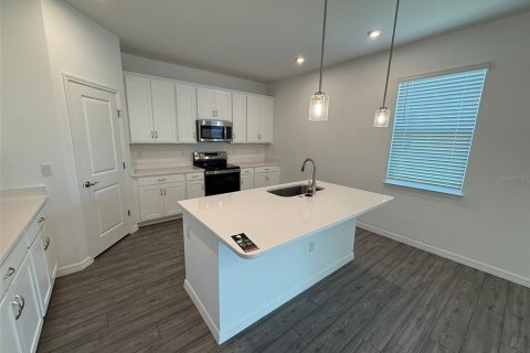 Villa ou maison à louer à Haines City, Floride: 5 chambres, 231.7 m2 № 2416371 - photo 5