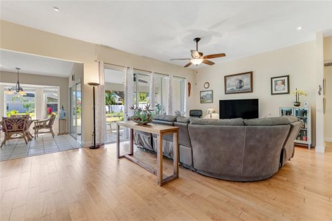 House in Port Orange, Florida 4 bedrooms, 208.75 sq.m. № 1603283 - photo 10