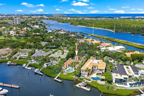 Villa ou maison à vendre à Jupiter, Floride: 6 chambres, 650.41 m2 № 2397739 - photo 3