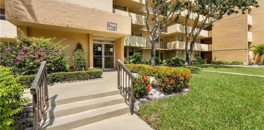 Condo à Lauderhill, Floride, 2 chambres  № 2193435