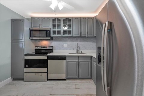 Copropriété à vendre à Lauderhill, Floride: 2 chambres, 102.19 m2 № 2193435 - photo 10