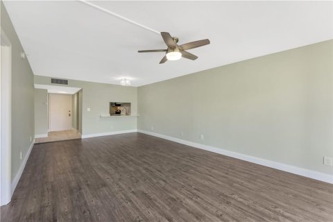 Copropriété à vendre à Lauderhill, Floride: 2 chambres, 102.19 m2 № 2193435 - photo 15