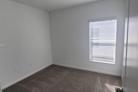 Casa en alquiler en Davenport, Florida, 4 dormitorios № 2054839 - foto 15