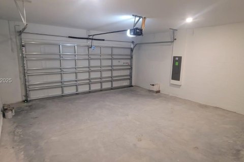 Casa en alquiler en Davenport, Florida, 4 dormitorios № 2054839 - foto 18