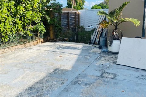 House in Miami Gardens, Florida 5 bedrooms, 138.8 sq.m. № 1748257 - photo 21
