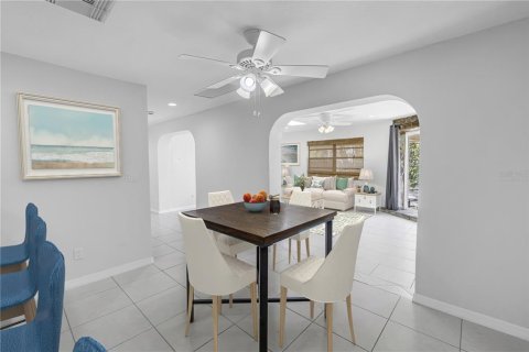 Copropriété à vendre à Belleair Beach, Floride: 3 chambres, 141.68 m2 № 1643168 - photo 12