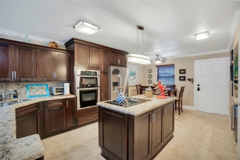Copropriété à vendre à Pompano Beach, Floride: 2 chambres, 96.15 m2 № 2041944 - photo 13