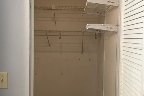 Villa ou maison à vendre à Palm Harbor, Floride: 1 chambre, 75.62 m2 № 2141936 - photo 25