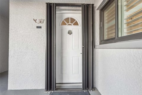 Condo in Port Richey, Florida, 2 bedrooms  № 1648628 - photo 12