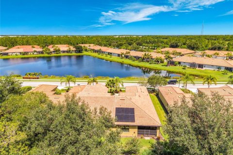 House in North Port, Florida 2 bedrooms, 135.08 sq.m. № 2315319 - photo 28