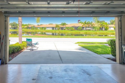 House in North Port, Florida 2 bedrooms, 135.08 sq.m. № 2315319 - photo 27