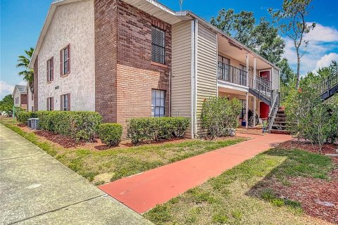 Condominio en venta en Land O' Lakes, Florida, 2 dormitorios, 74.32 m2 № 1757026 - foto 4