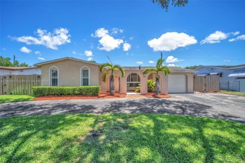 House in Cooper City, Florida 3 bedrooms, 177.54 sq.m. № 1888716 - photo 3