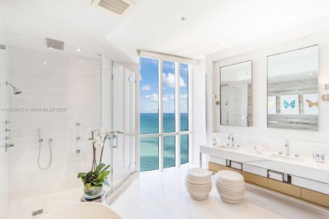Copropriété à louer à Sunny Isles Beach, Floride: 3 chambres, 257.15 m2 № 1981894 - photo 21