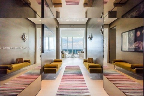 Copropriété à louer à Sunny Isles Beach, Floride: 3 chambres, 257.15 m2 № 1981894 - photo 7