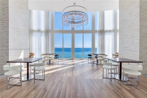 Copropriété à louer à Sunny Isles Beach, Floride: 3 chambres, 257.15 m2 № 1981894 - photo 27