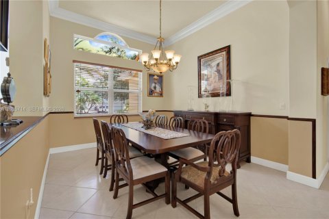 Casa en venta en Miami, Florida, 4 dormitorios, 307.88 m2 № 2087010 - foto 8