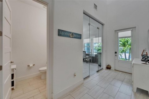 House in Ruskin, Florida 3 bedrooms, 240.71 sq.m. № 1666385 - photo 12