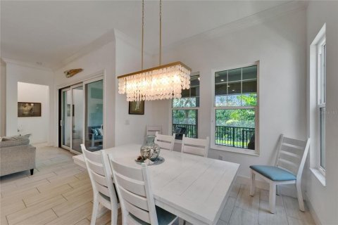 House in Ruskin, Florida 3 bedrooms, 240.71 sq.m. № 1666385 - photo 21