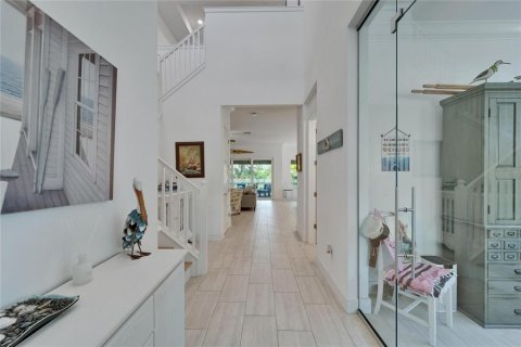 House in Ruskin, Florida 3 bedrooms, 240.71 sq.m. № 1666385 - photo 15