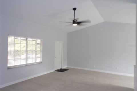 Villa ou maison à louer à Port Charlotte, Floride: 2 chambres, 91.79 m2 № 2396996 - photo 16
