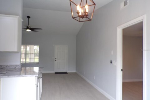 Villa ou maison à louer à Port Charlotte, Floride: 2 chambres, 91.79 m2 № 2396996 - photo 14