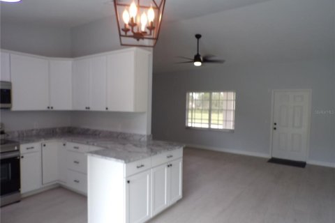 Villa ou maison à louer à Port Charlotte, Floride: 2 chambres, 91.79 m2 № 2396996 - photo 11