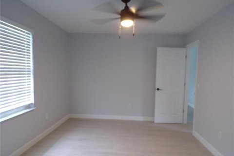 Villa ou maison à louer à Port Charlotte, Floride: 2 chambres, 91.79 m2 № 2396996 - photo 20
