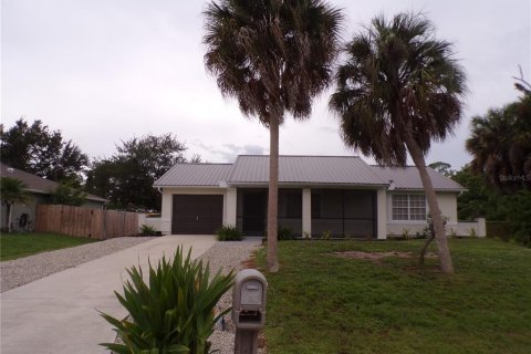 Villa ou maison à Port Charlotte, Floride 2 chambres, 91.79 m2 № 2396996