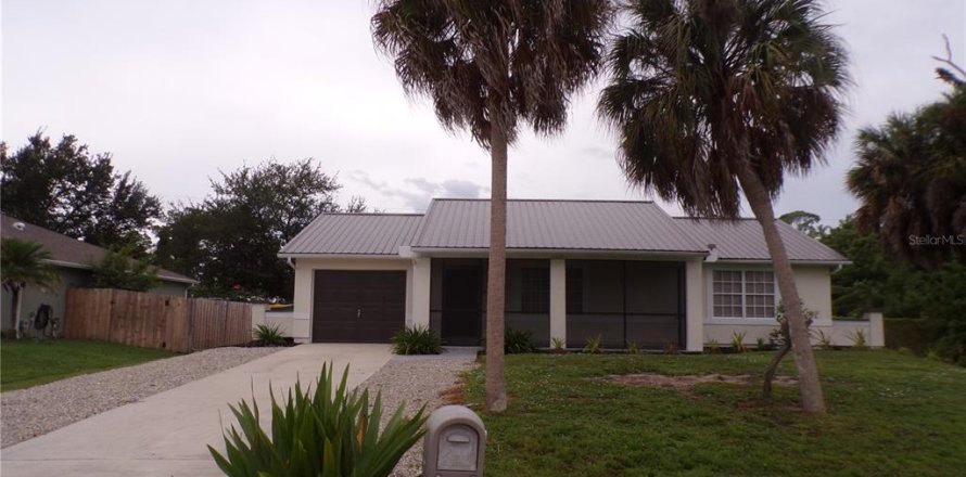 Villa ou maison à Port Charlotte, Floride 2 chambres, 91.79 m2 № 2396996