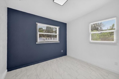 Casa en venta en Tampa, Florida, 4 dormitorios, 102.38 m2 № 1903710 - foto 22