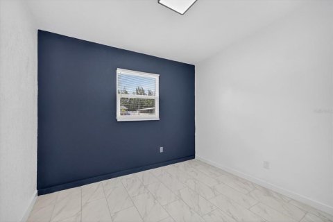 Casa en venta en Tampa, Florida, 4 dormitorios, 102.38 m2 № 1903710 - foto 23