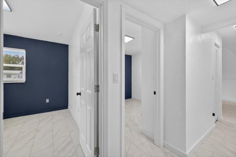 Casa en venta en Tampa, Florida, 4 dormitorios, 102.38 m2 № 1903710 - foto 19