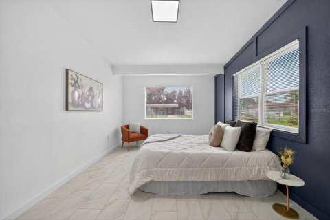 Casa en venta en Tampa, Florida, 4 dormitorios, 102.38 m2 № 1903710 - foto 16