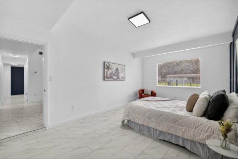Casa en venta en Tampa, Florida, 4 dormitorios, 102.38 m2 № 1903710 - foto 17
