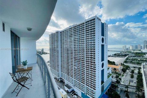 Condo in Miami, Florida, 1 bedroom  № 2029668 - photo 28