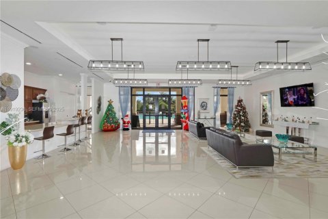 Casa en venta en Homestead, Florida, 5 dormitorios, 325.16 m2 № 1976398 - foto 27