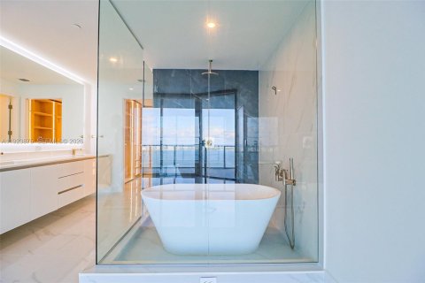 Condominio en venta en Miami, Florida, 4 dormitorios № 2002377 - foto 24